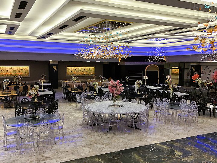 Kardelen Plaza salonunun geniş açı genel görünümü